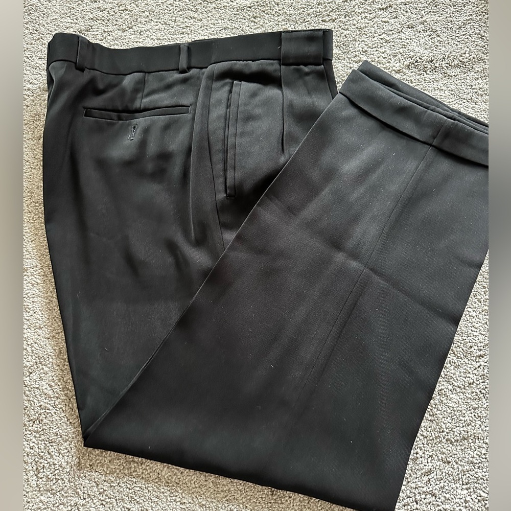 Men’s black pants